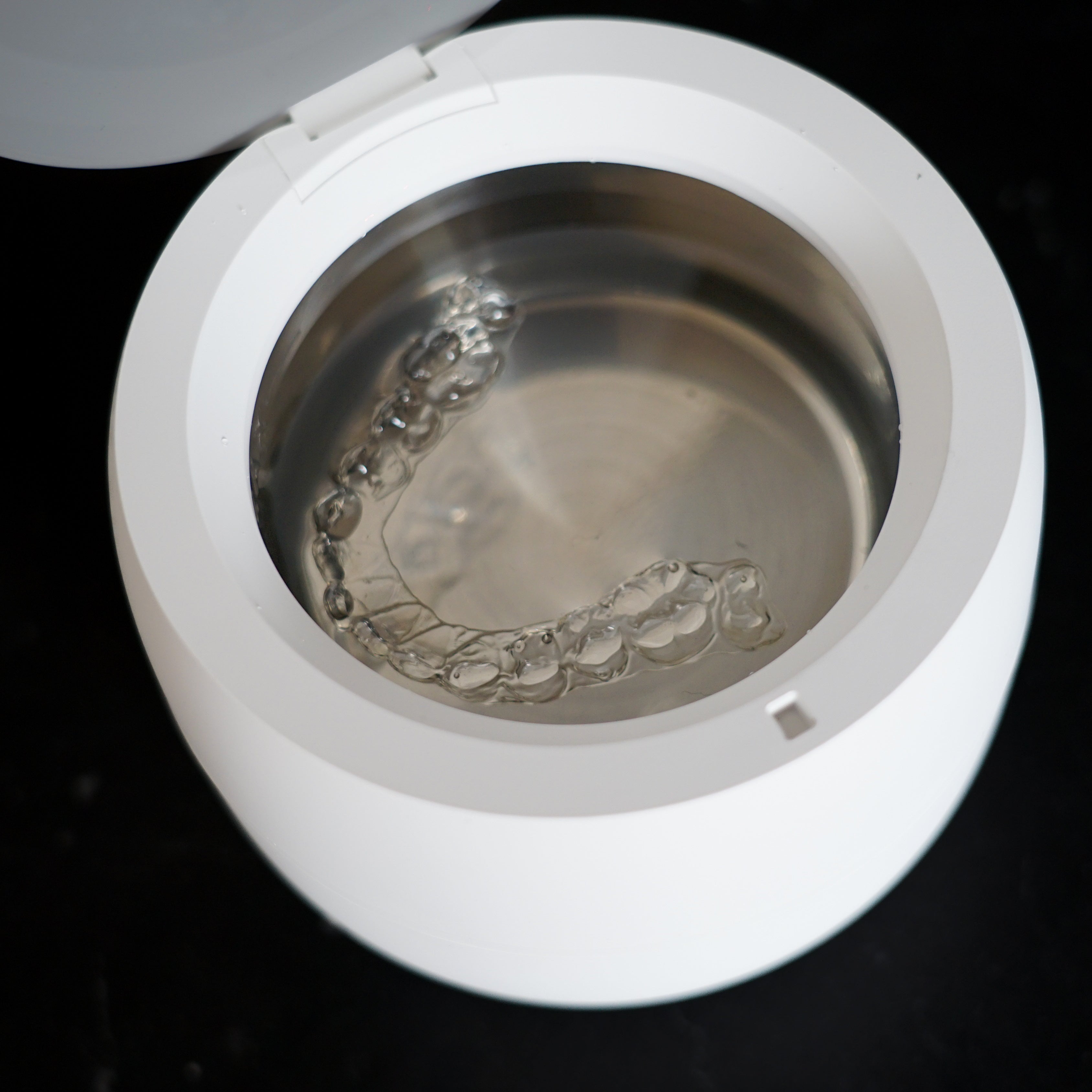 Ultrasuoni e Salute Orale: La Scienza Dietro la Cavitazione